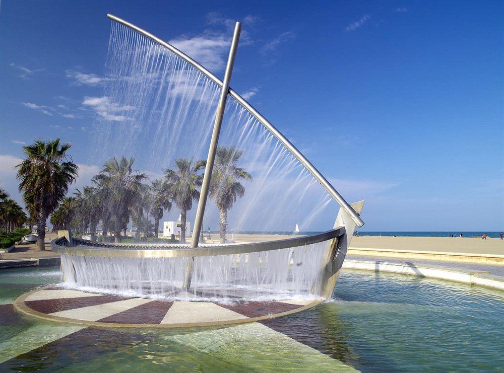 Hotel The Westin Valenza Esterno foto Fountain of the Mediterranean