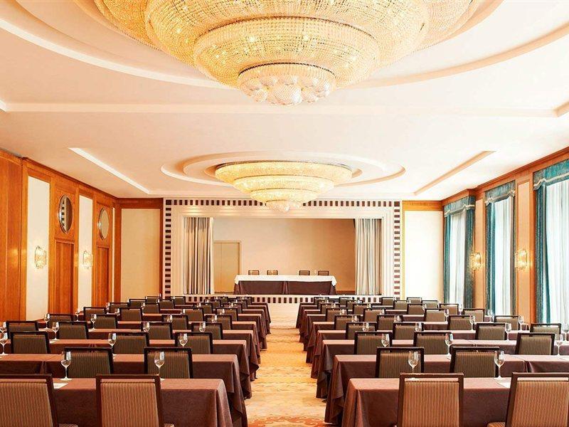 Hotel The Westin Valenza Esterno foto The conference room of the German Bundestag