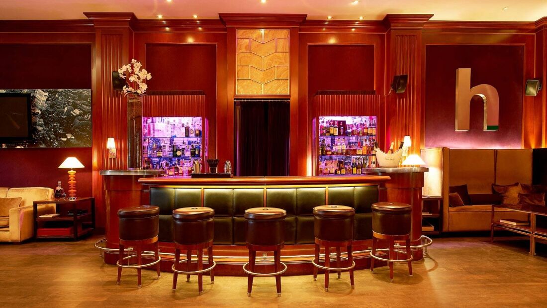 Hotel The Westin Valenza Esterno foto The bar at the hotel